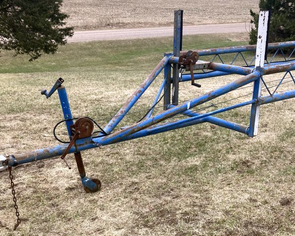auction image